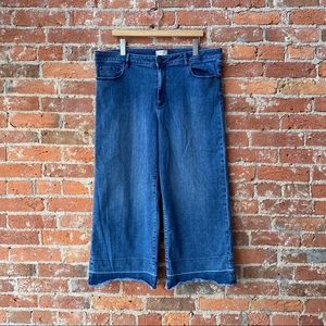 LOFT Outlet Wide Leg Crop Released Hem Jeans